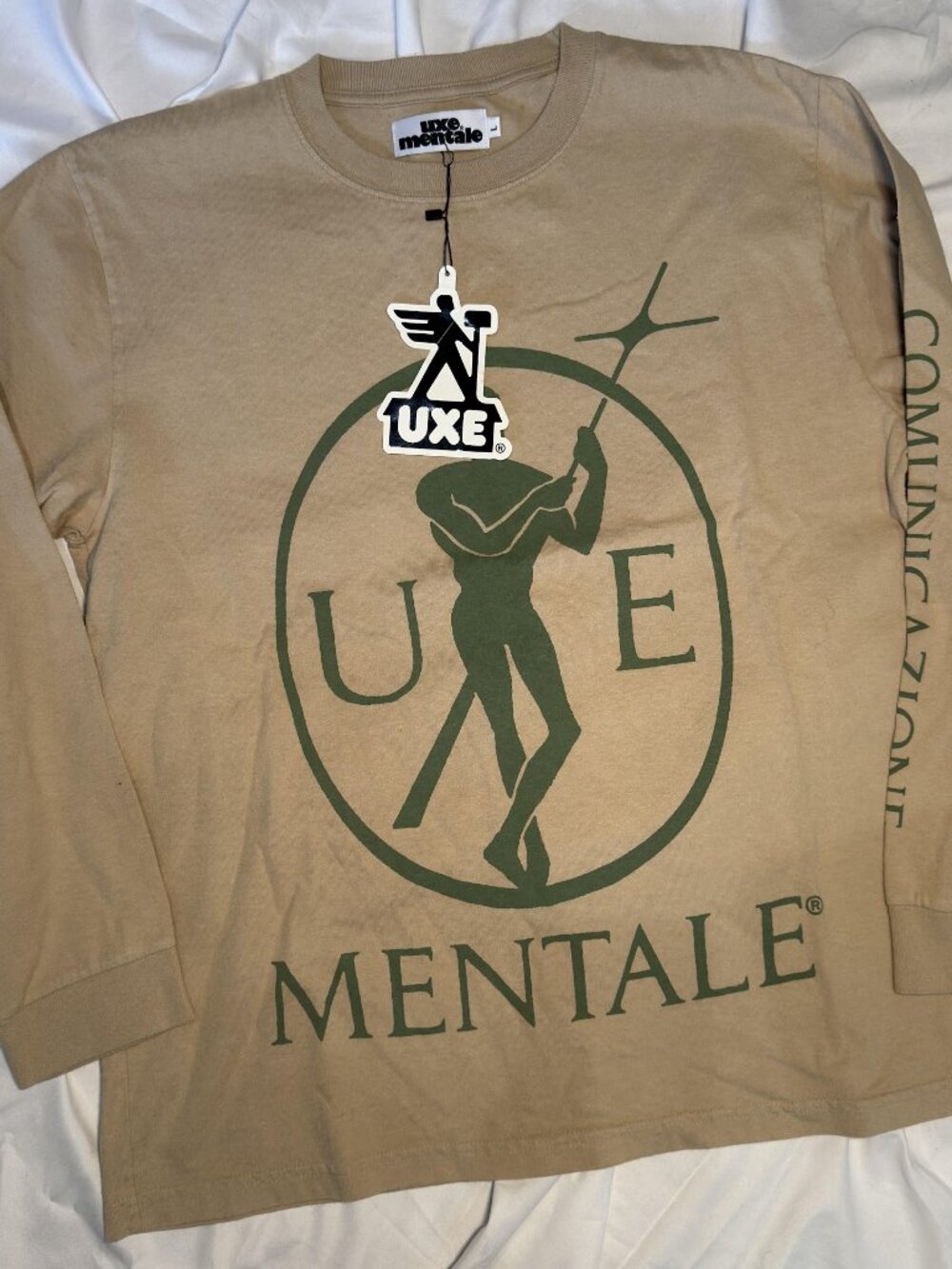 BNWT UXE Mentale graphic long sleeve LARGE